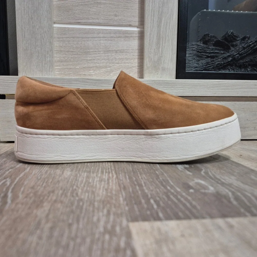 Vince Womens Tan Suede Platform Slip On Sneakers Shoes US 9 EUR 39